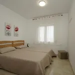 Villa Casa Espaciosa Con Piscina Privada, Wifi Y Barbacoa A 15 Minutos De La Playa En - Hisp-7-19 *